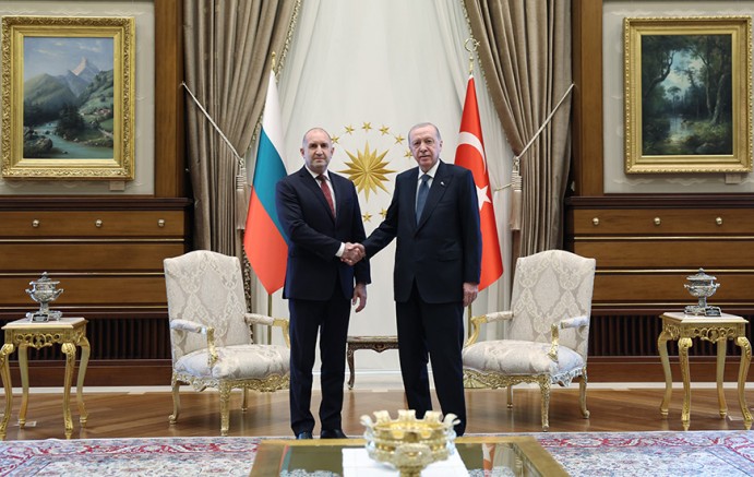 CUMHURBAŞKANI ERDOĞAN, BULGARİSTAN BAŞBAKANI RADEV İLE GÖRÜŞTÜ