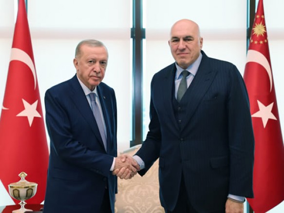 CUMHURBAŞKANI ERDOĞAN, İTALYA SAVUNMA BAKANI CROSETTO’YU KABUL ETTİ