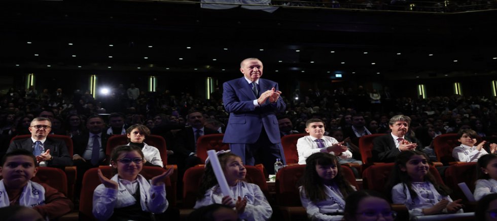 “HER ÇEŞİT BAĞIMLILIKLA MÜCADELEDE SON DERECE KARARLIYIZ”