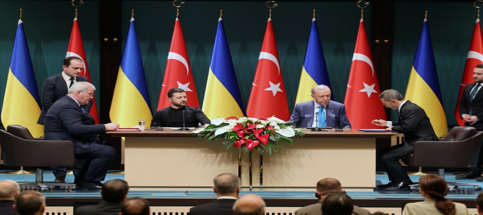 “UKRAYNA'NIN TOPRAK BÜTÜNLÜĞÜ BİZİM OLMAZSA OLMAZIMIZDIR”