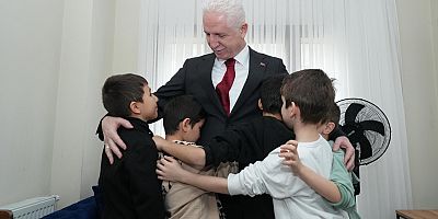 VALİ GÜL, İSTANBULLULARLA BAYRAMLAŞTI